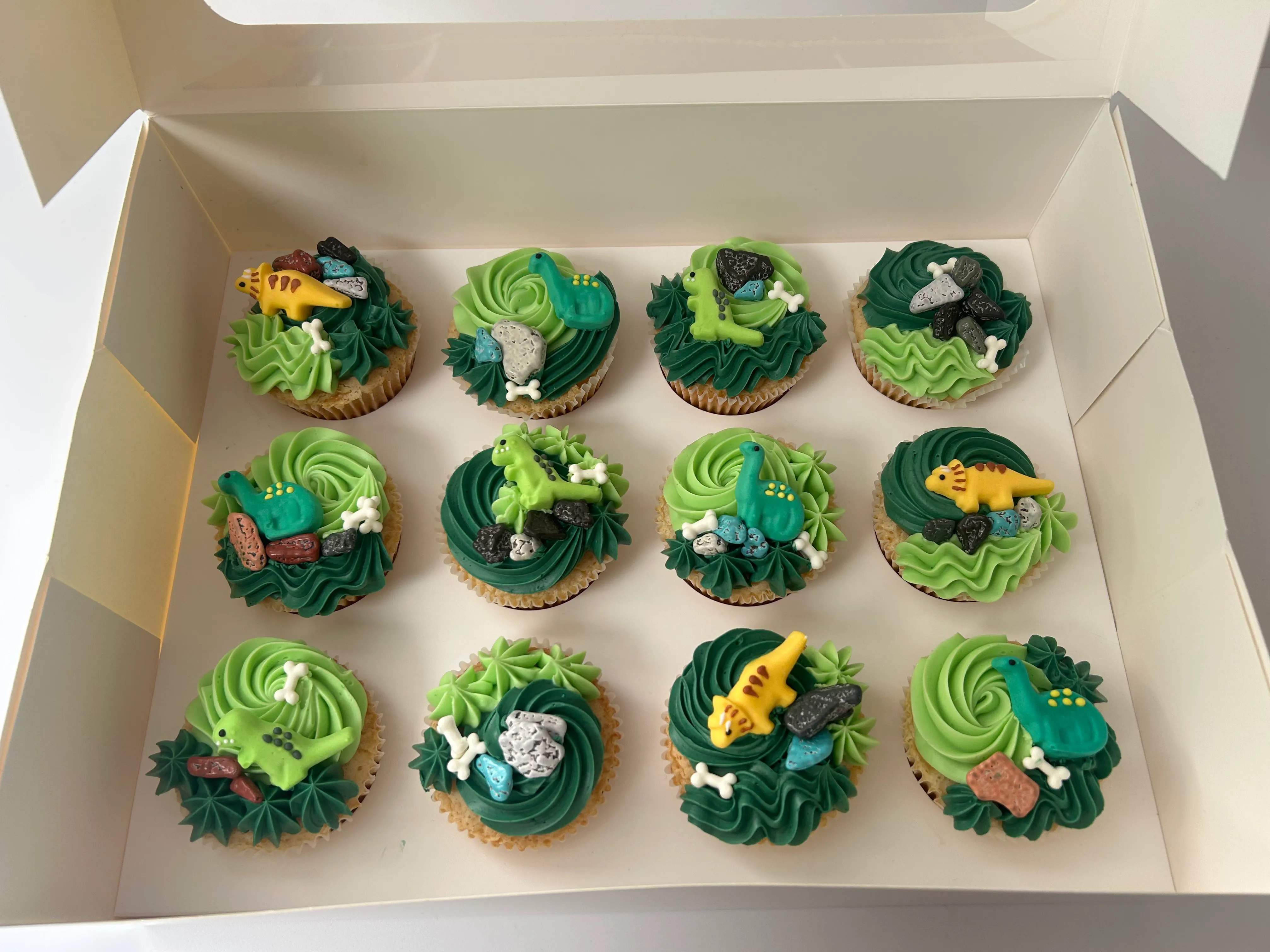 Custom cake by Corey's Cakes — gallery image 9